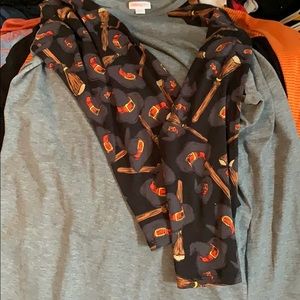 Lularoe Randy euc 2x Halloween witch  hats